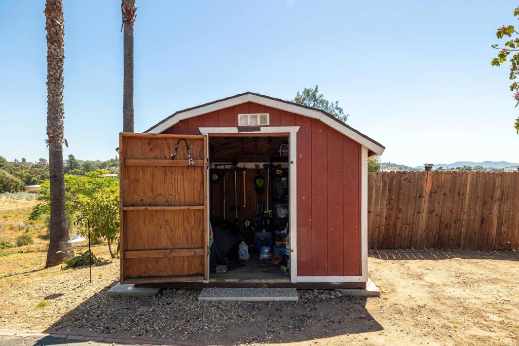 9908 West Lilac Road Escondido, CA 92026 - Photo 30 of 43