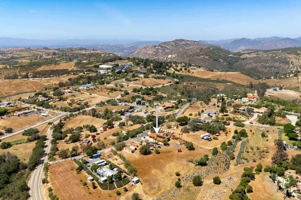 $929,000 | 9908 West Lilac Road, Escondido, CA 92026