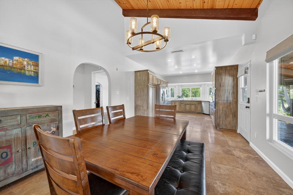 9908 West Lilac Road Escondido, CA 92026 - Photo 9 of 41