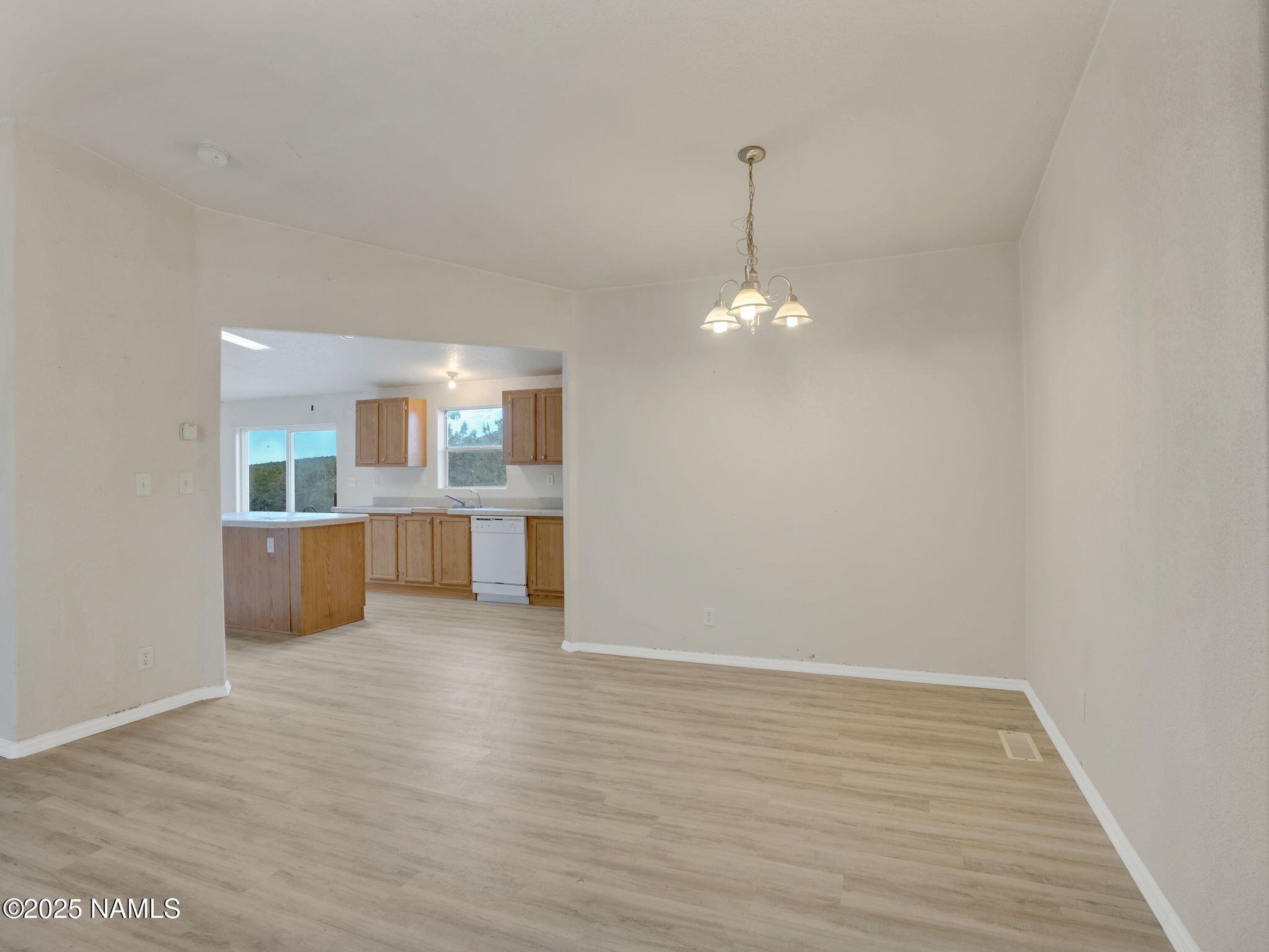 6512 North Santa Fe Road Williams, AZ 86046 - Photo 7 of 35 a view of a kitchen and a sink