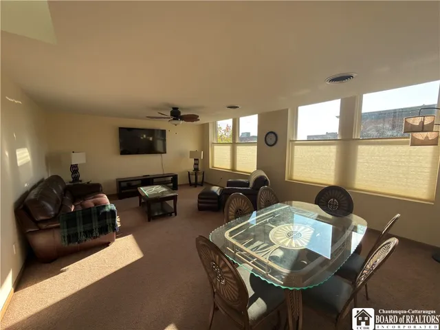 $1,000 | 100-104 East 3rd Street, Jamestown, NY 14701