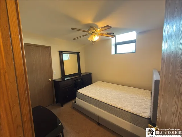 $1,000 | 100-104 East 3rd Street, Jamestown, NY 14701