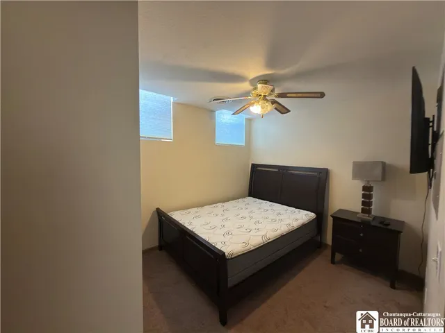 $1,000 | 100-104 East 3rd Street, Jamestown, NY 14701