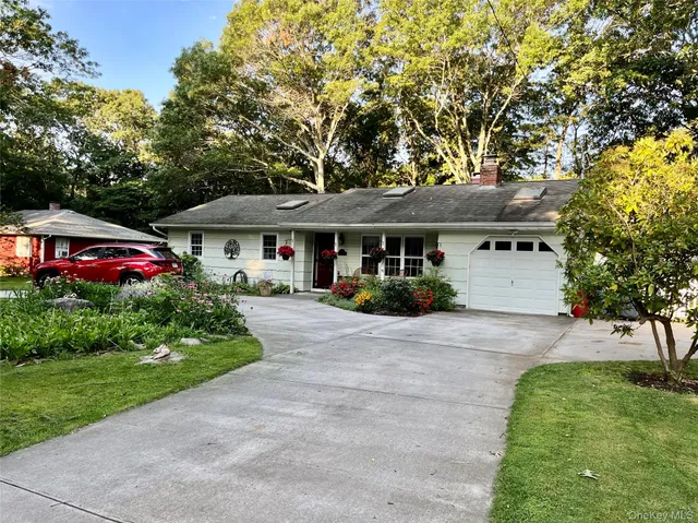 $4,800 | 32 Belleview Avenue, Brookhaven, NY 11934