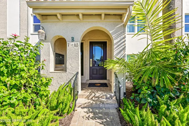 $8,500 | 10 10th Street, Unit 11, Atlantic Beach, FL 32233