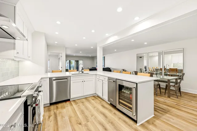 $8,500 | 10 10th Street, Unit 11, Atlantic Beach, FL 32233