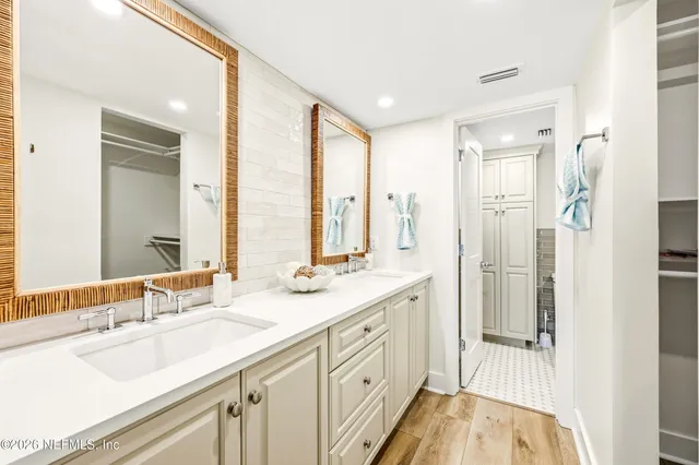 $8,500 | 10 10th Street, Unit 11, Atlantic Beach, FL 32233