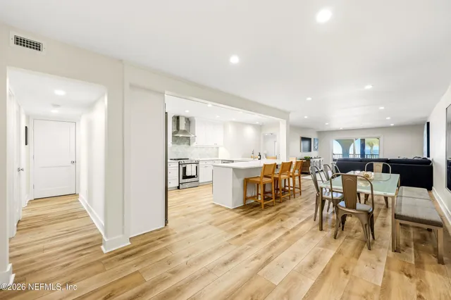 $8,500 | 10 10th Street, Unit 11, Atlantic Beach, FL 32233