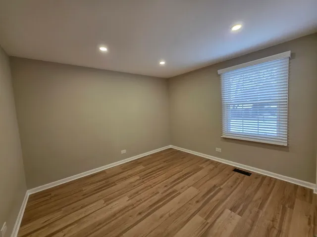 $3,400 | 713 Old Post Road, Buffalo Grove, IL 60089