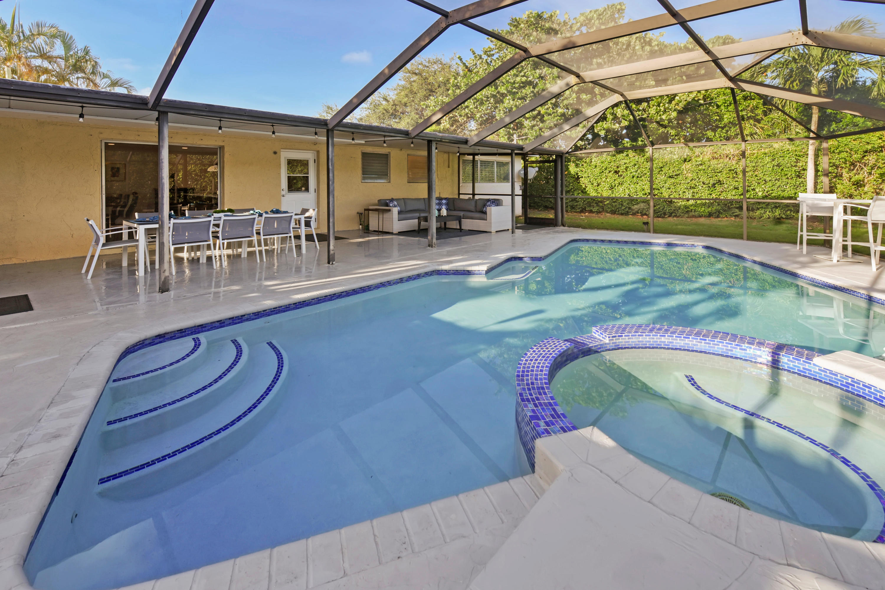 1264 Northwest 7th Street Boca Raton, FL 33486 - Photo 37 of 46 1264 NW 7th St Boca Raton FL-print-034-0