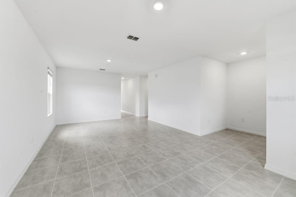 13231 Commons Avenue Parrish, FL 34219 - Photo 6 of 40 a view of an empty room