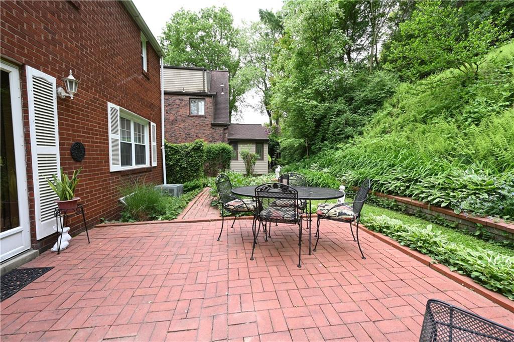 310 Washington Road Pittsburgh, PA 15221 - Photo 23 of 25 Gallery Image 23