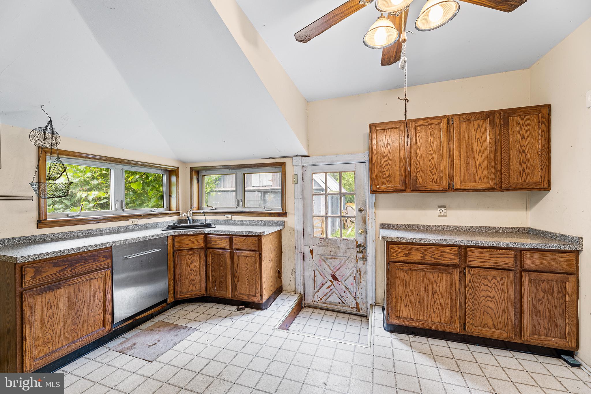 605 Love Point Road Stevensville, MD 21666 - Photo 11 of 31