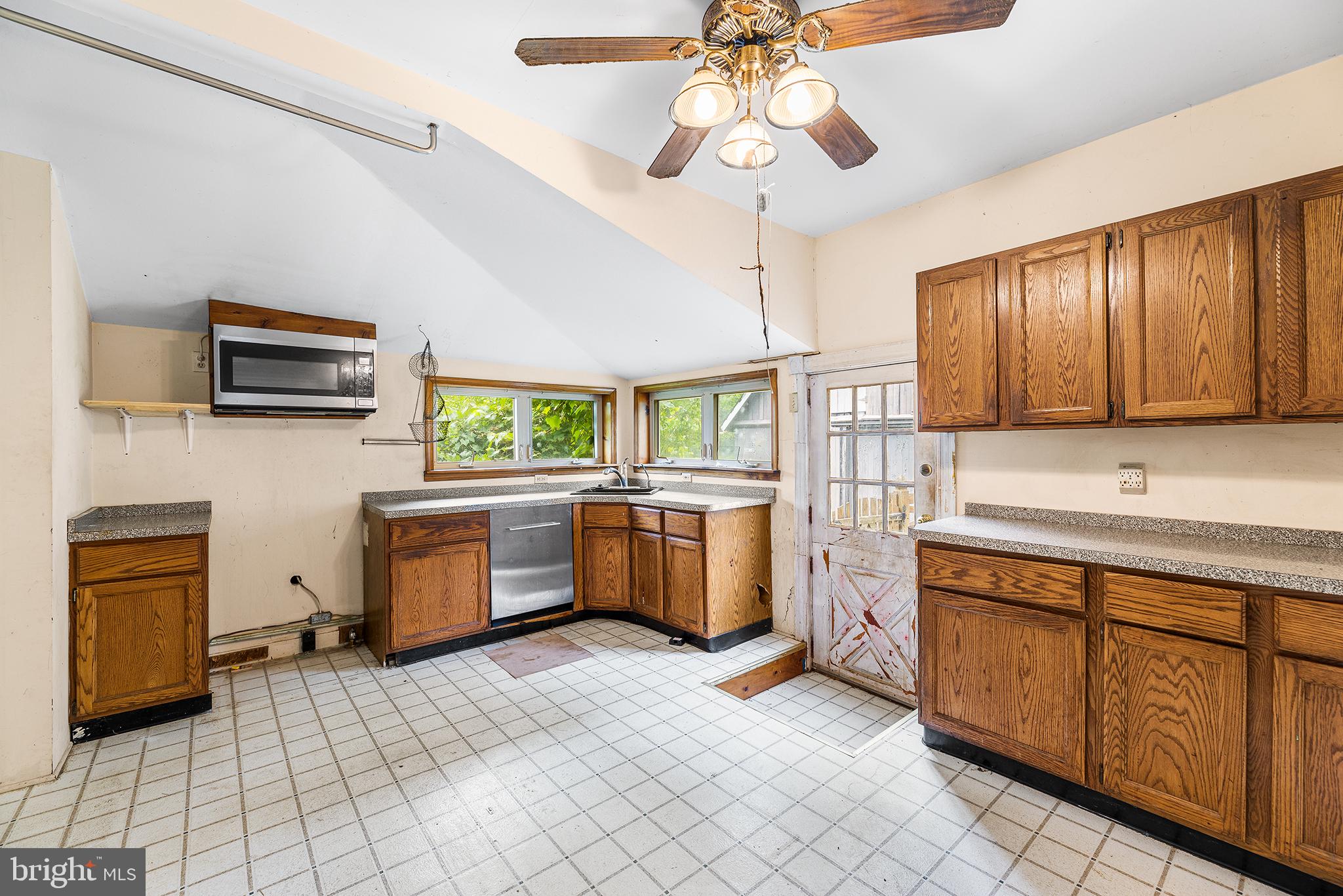 605 Love Point Road Stevensville, MD 21666 - Photo 12 of 31