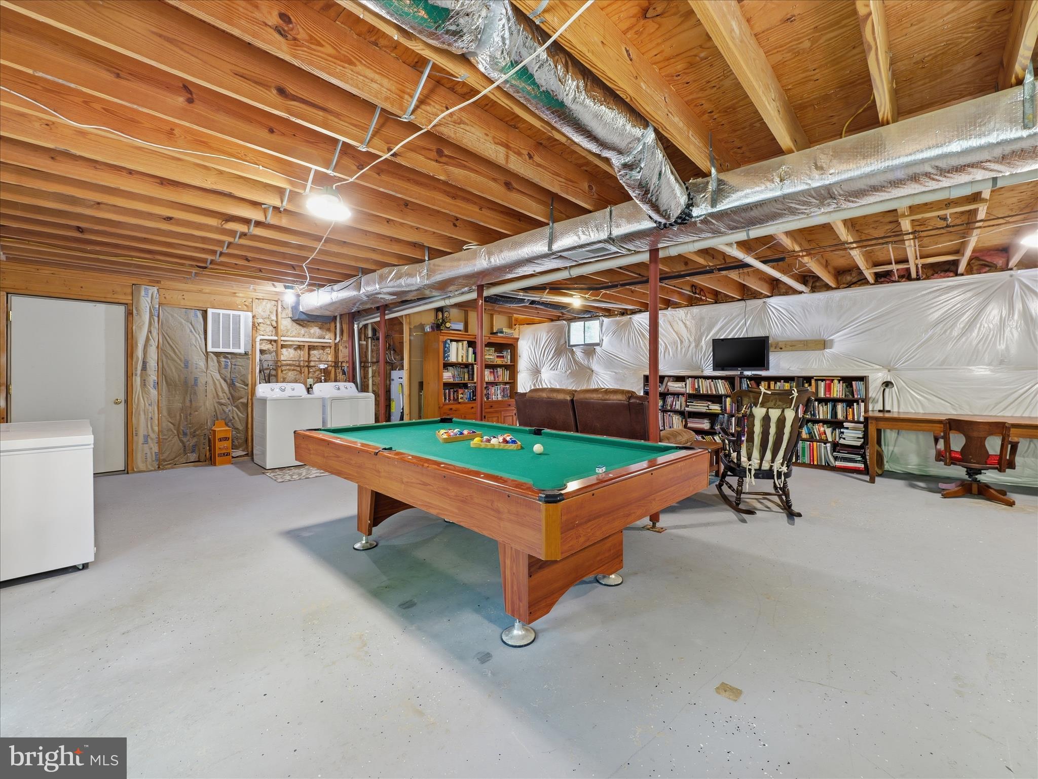 286 Tub Run Hollow Road Hedgesville, WV 25427 - Photo 39 of 72 Pool Table is negotiable!
