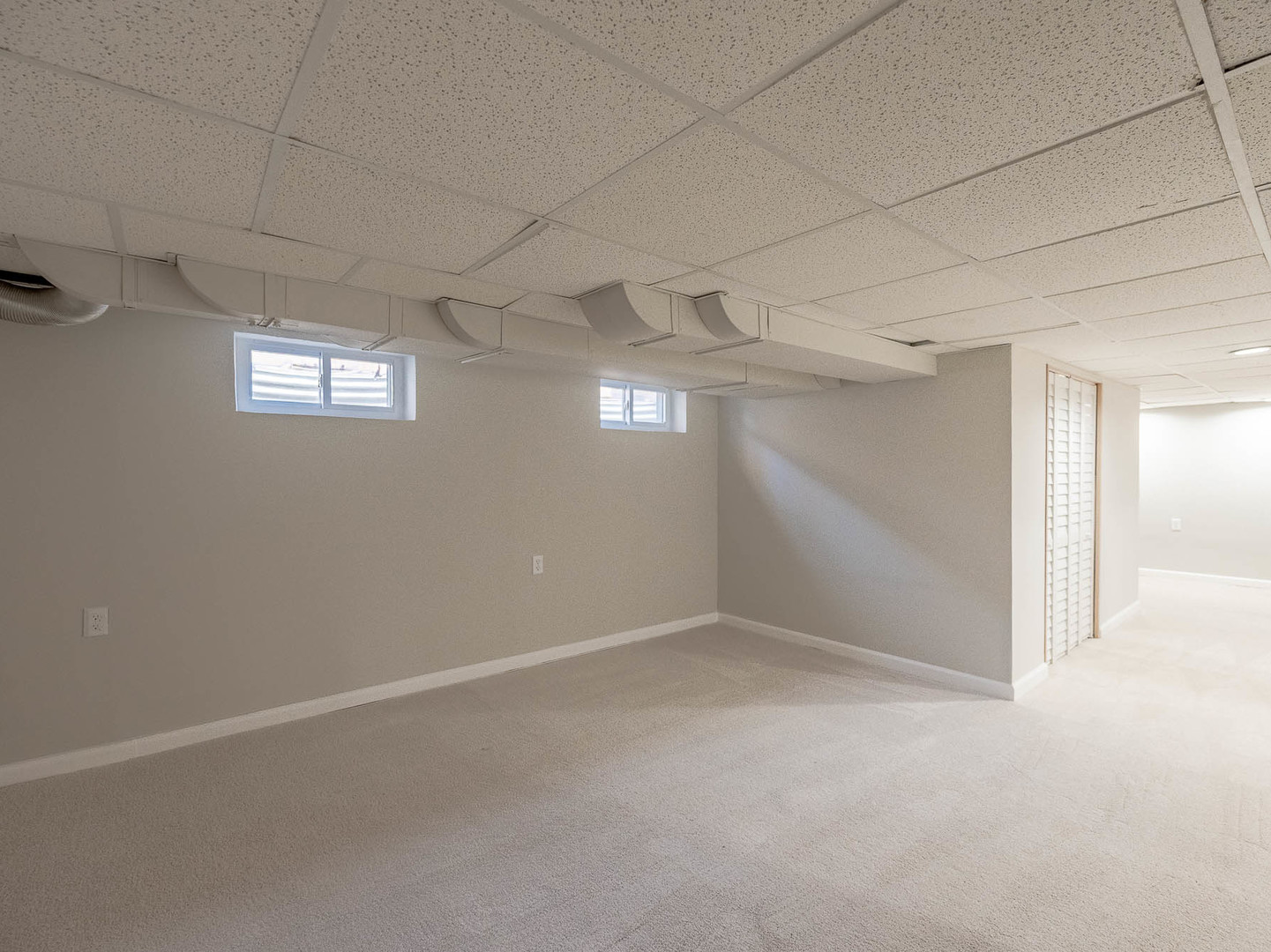 805 Spring Road Elmhurst, IL 60126 - Photo 13 of 16 a view of empty room