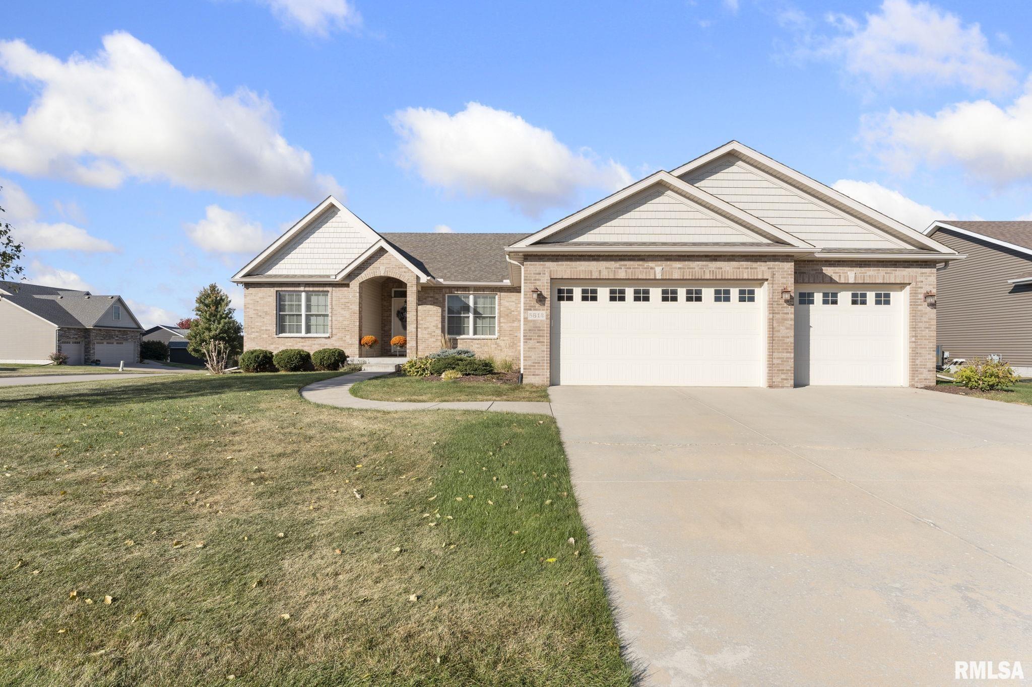5814 Emily Road Bettendorf, IA 52722 - Photo 1 of 25 Gallery Image 1