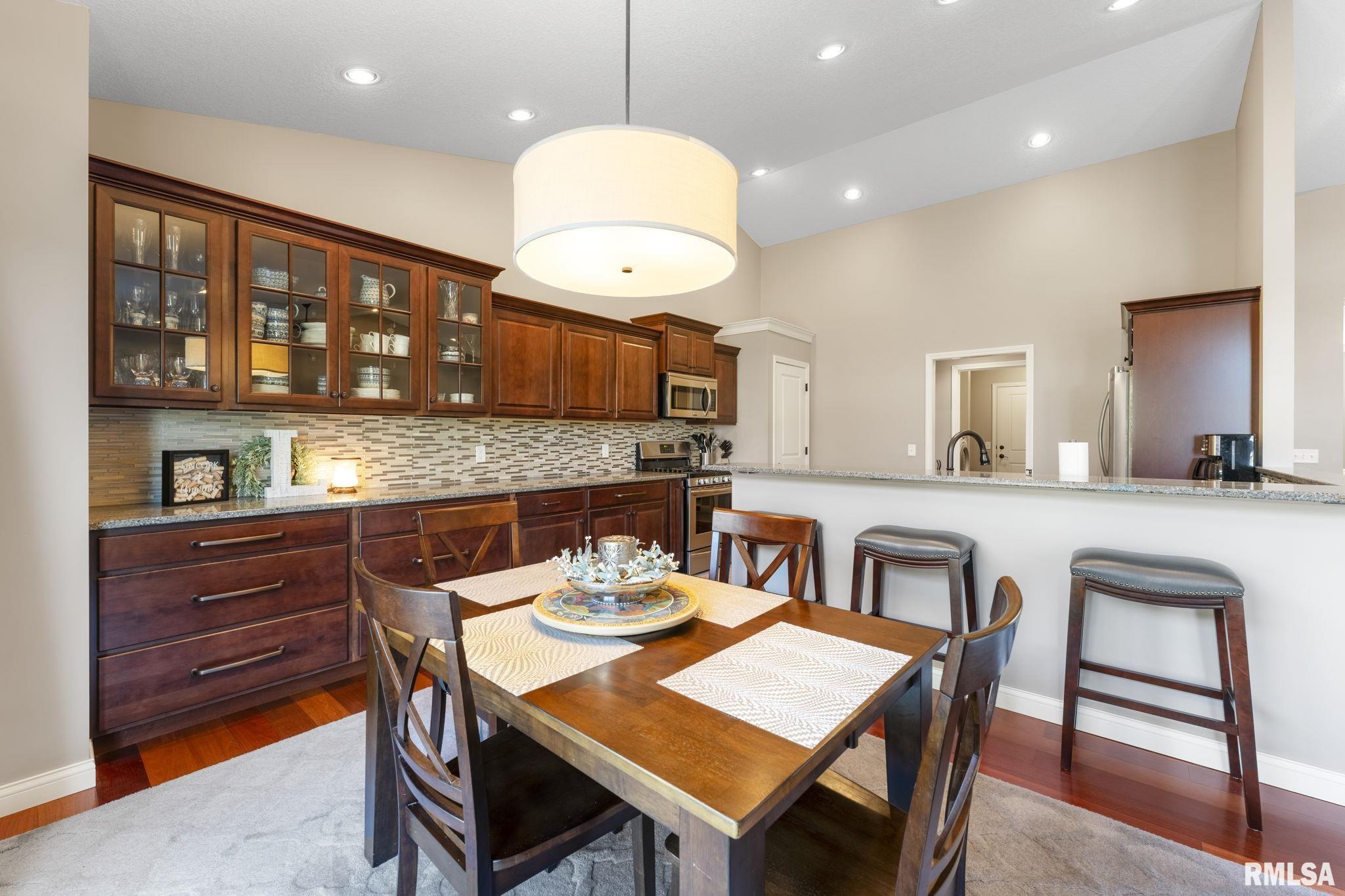 5814 Emily Road Bettendorf, IA 52722 - Photo 7 of 25 Gallery Image 7