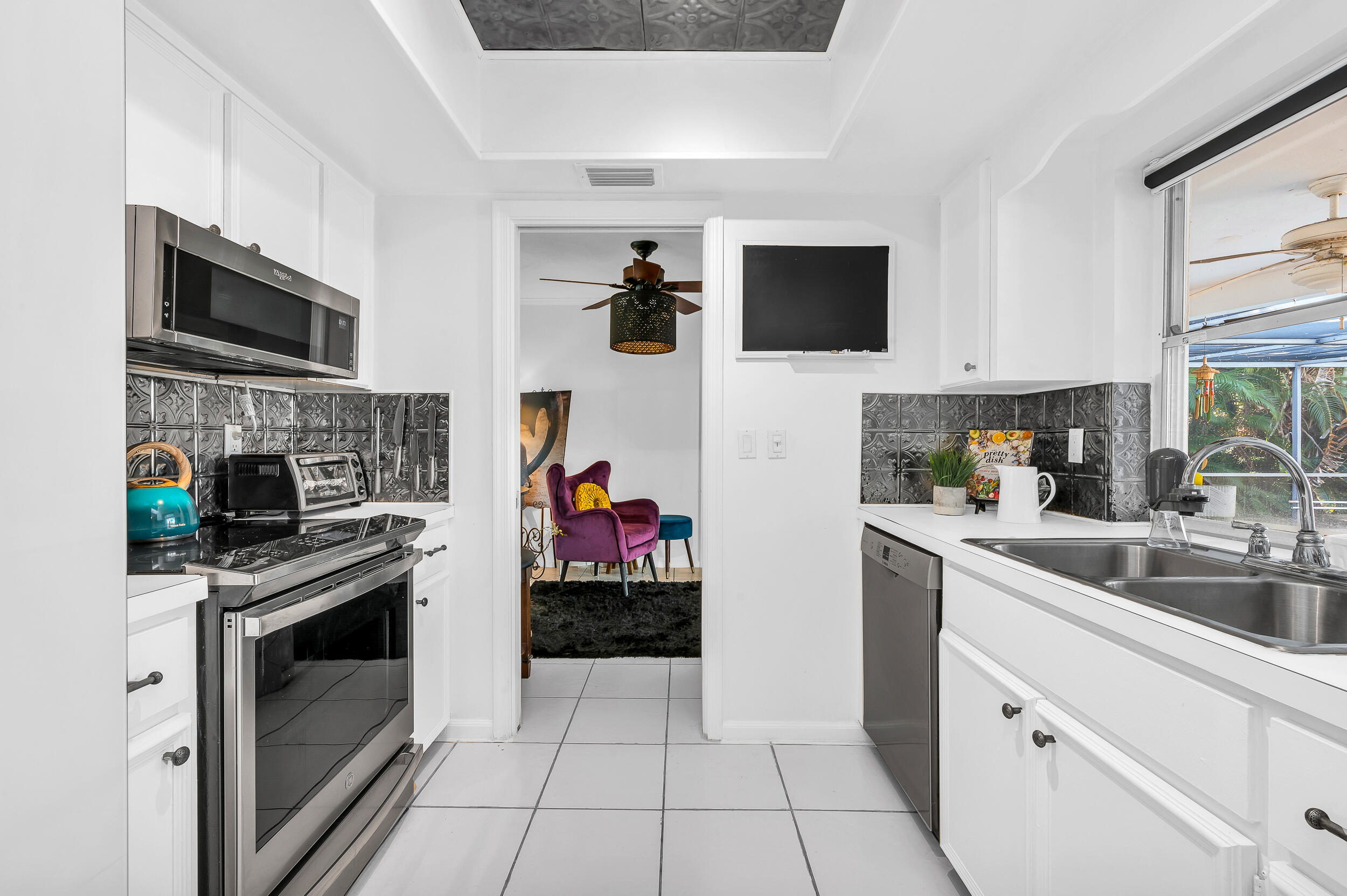 4799 Northwest 5th Avenue Boca Raton, FL 33431 - Photo 16 of 28 photo-8