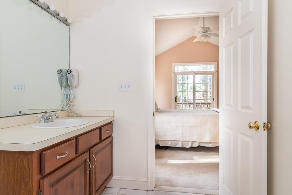 40 Upwey Road Wellesley, MA 02481 - Photo 8 of 14