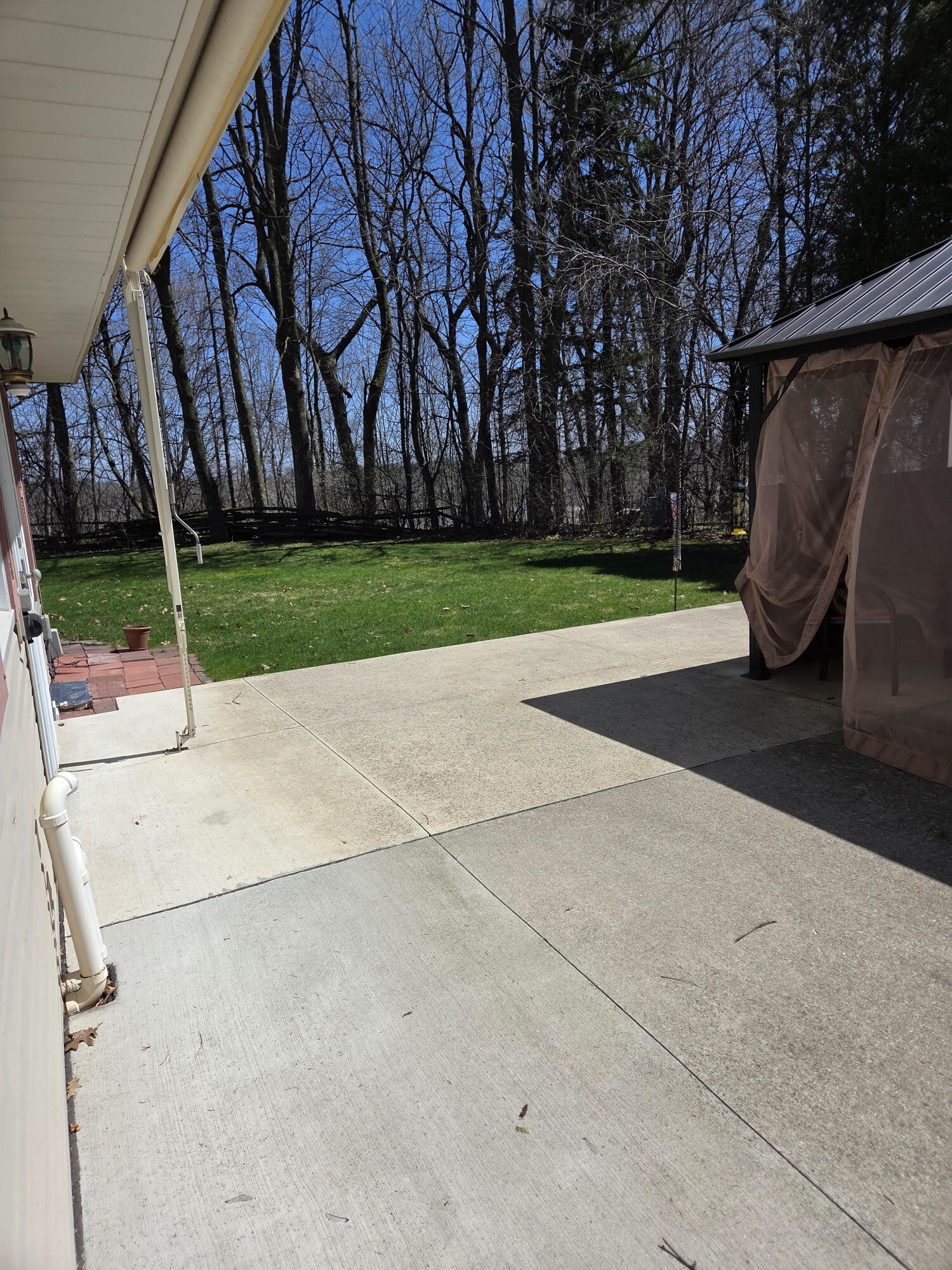 3601 Michigan Avenue Manitowoc, WI 54220 - Photo 2 of 23 2