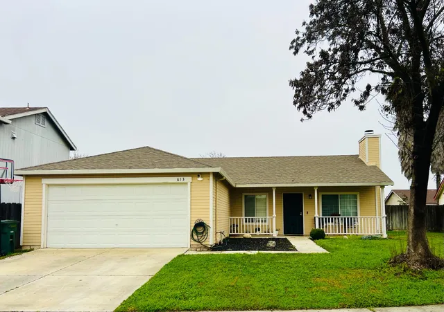 $380,000 | 613 Ranee Court, Newman, CA 95360