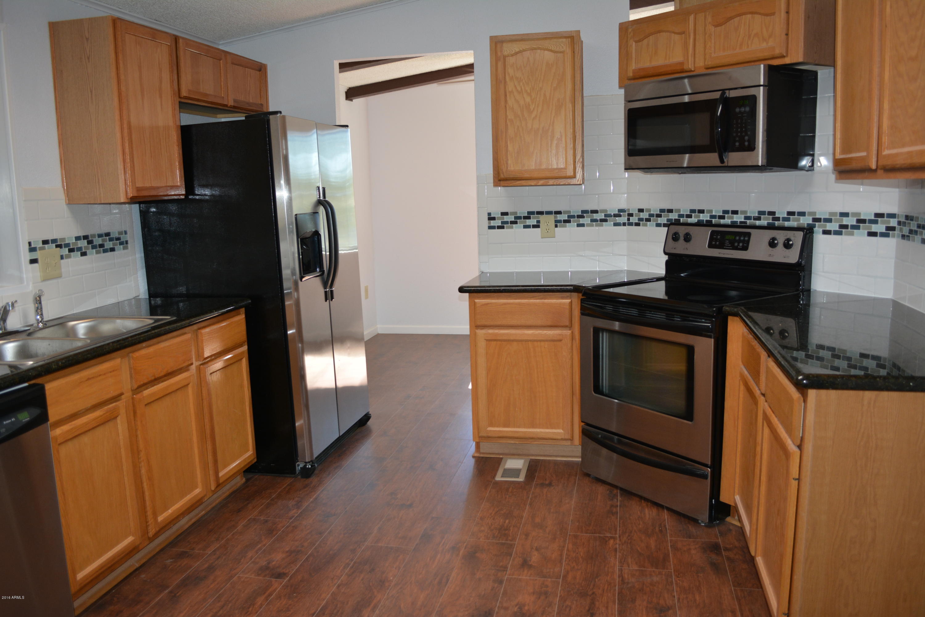 108 North Lakeshore Road Payson, AZ 85541 - Photo 4 of 17 Kitchen