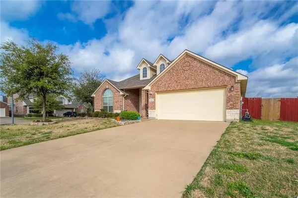 $2,900 | 3003 Belmont Court, Irving, TX 75060