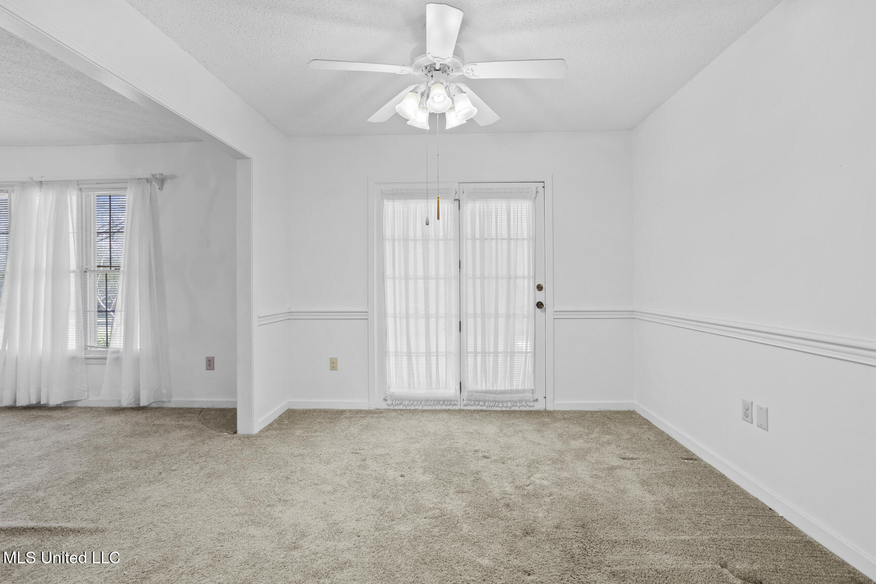 1054 Westbury Square Jackson, MS 39212 - Photo 12 of 21 1000052738