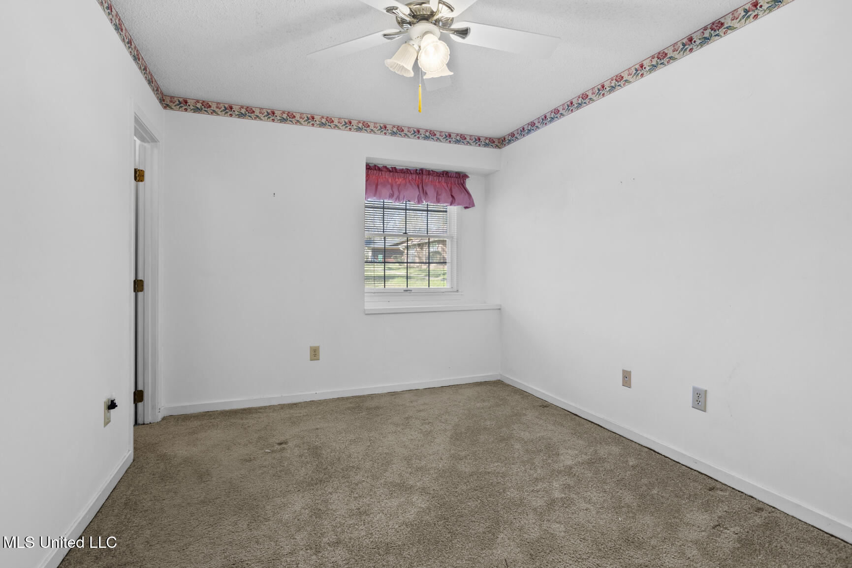 1054 Westbury Square Jackson, MS 39212 - Photo 16 of 21 1000052742