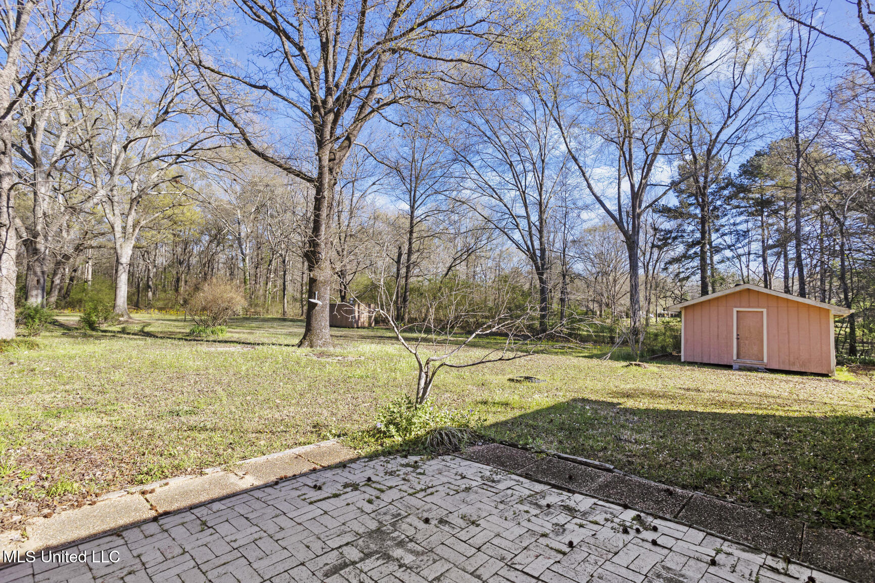 1054 Westbury Square Jackson, MS 39212 - Photo 19 of 21 1000052745