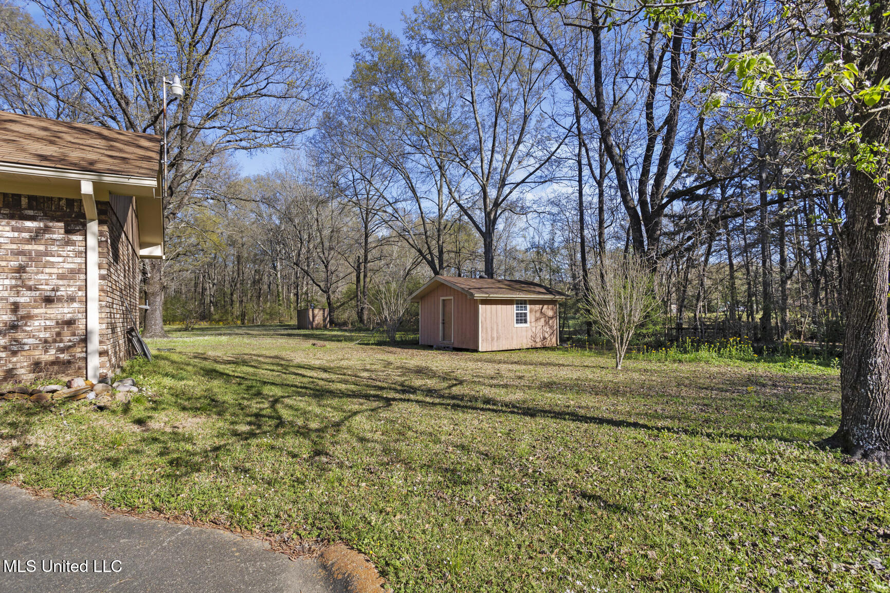 1054 Westbury Square Jackson, MS 39212 - Photo 21 of 21 1000052747