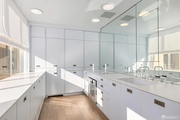 $1,650,000 | 1080 Chestnut Street, Unit 3B, San Francisco, CA 94109