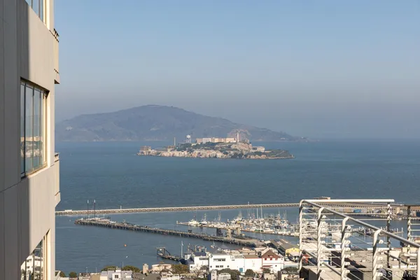 $1,650,000 | 1080 Chestnut Street, Unit 3B, San Francisco, CA 94109