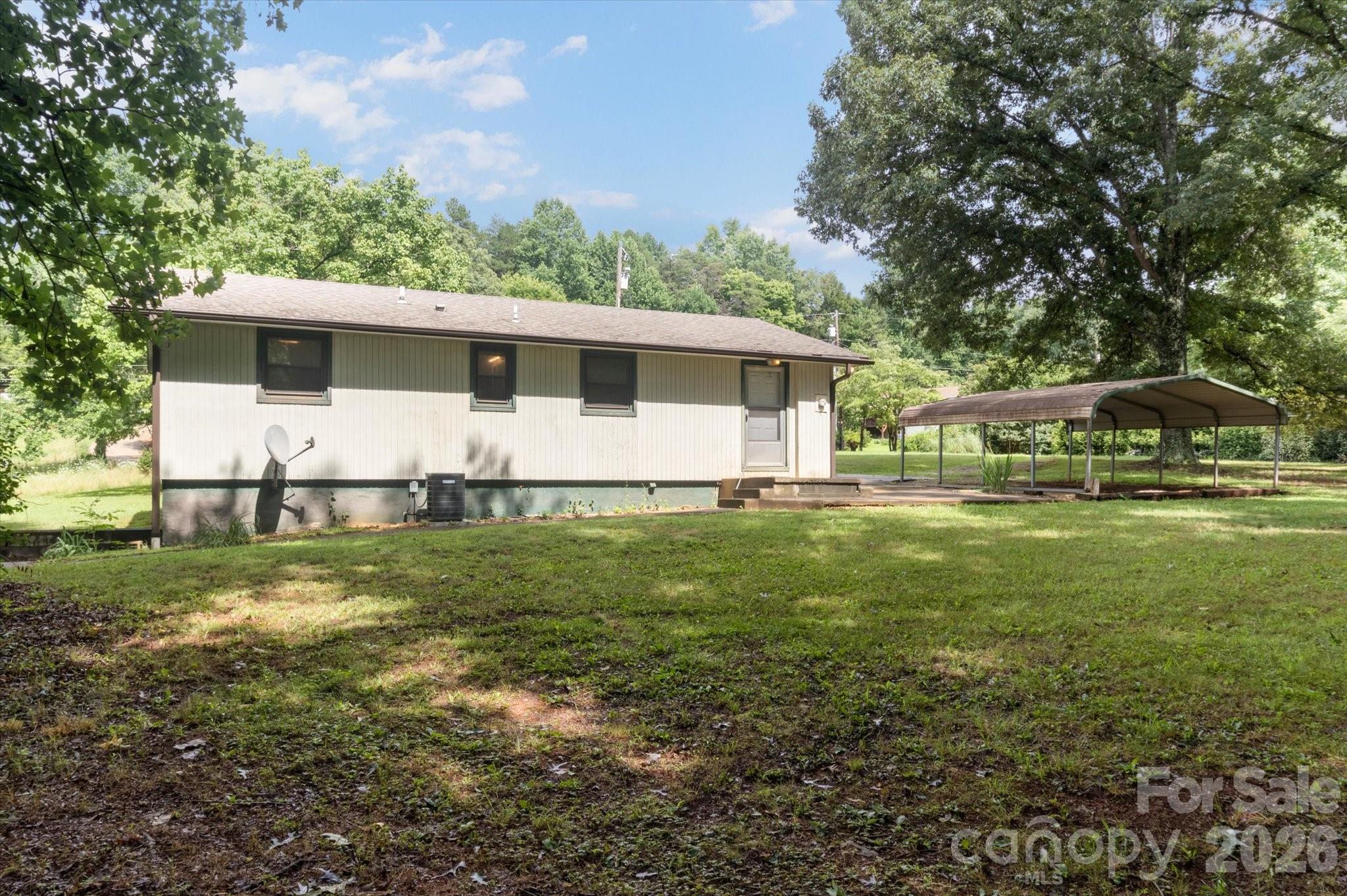 43 Open Valley Road Marion, NC 28752 - Photo 9 of 37