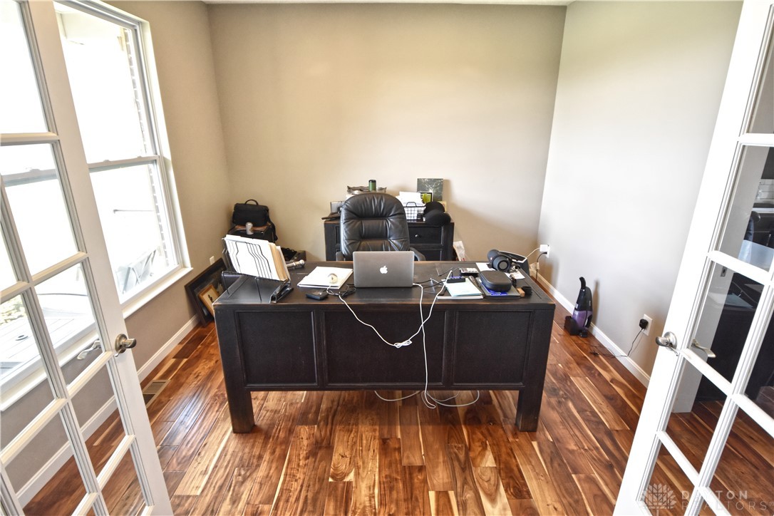 5874 Hathaway Road Lebanon, OH 45036 - Photo 22 of 62 1st Floor Office