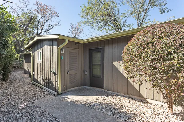 $2,095 | 1119 Mariposa Drive, Unit B, Austin, TX 78704