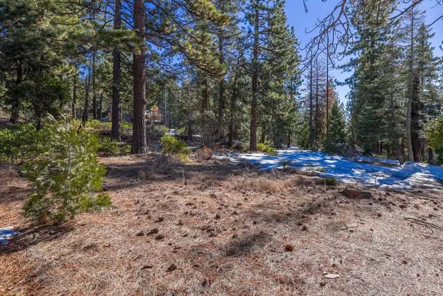 $850,000 | 3100 North Lake Boulevard, Tahoe City, CA 96145