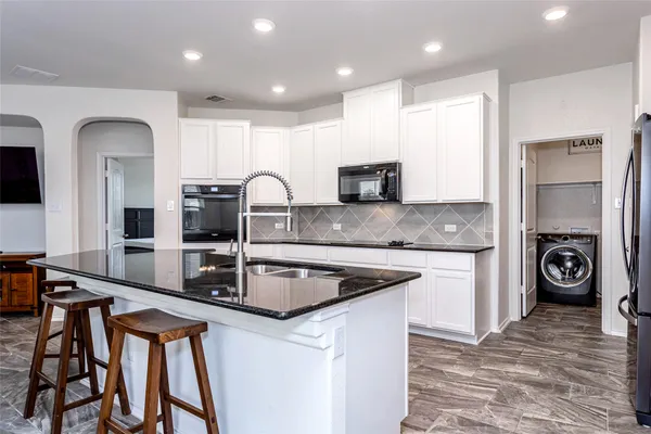 $2,300 | 201 Tordesillas Drive, Georgetown, TX 78626