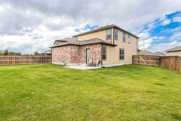 $2,300 | 201 Tordesillas Drive, Georgetown, TX 78626