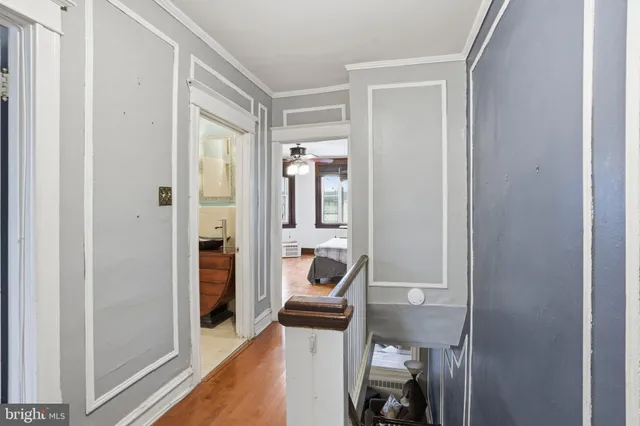 a en suite bathroom with a toilet