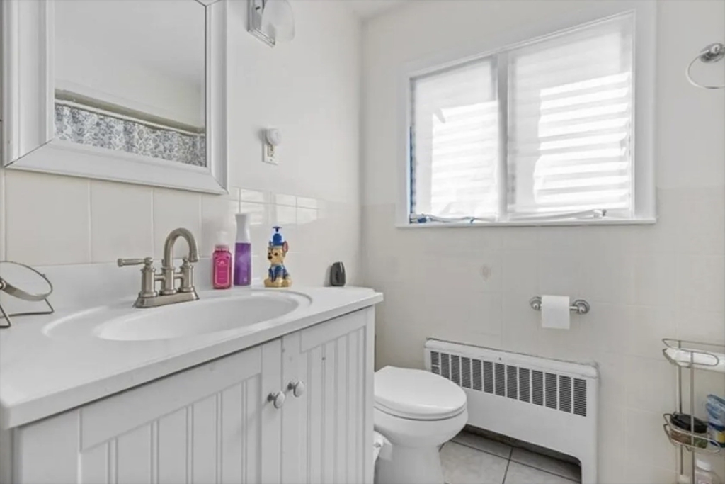 608 Beacon Street Newton, MA 02459 - Photo 7 of 11