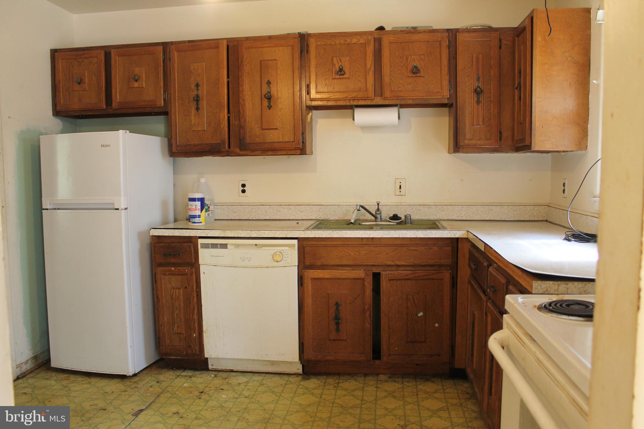 9309 Cross Bow Road Fort Washington, MD 20744 - Photo 7 of 32 Kitchen