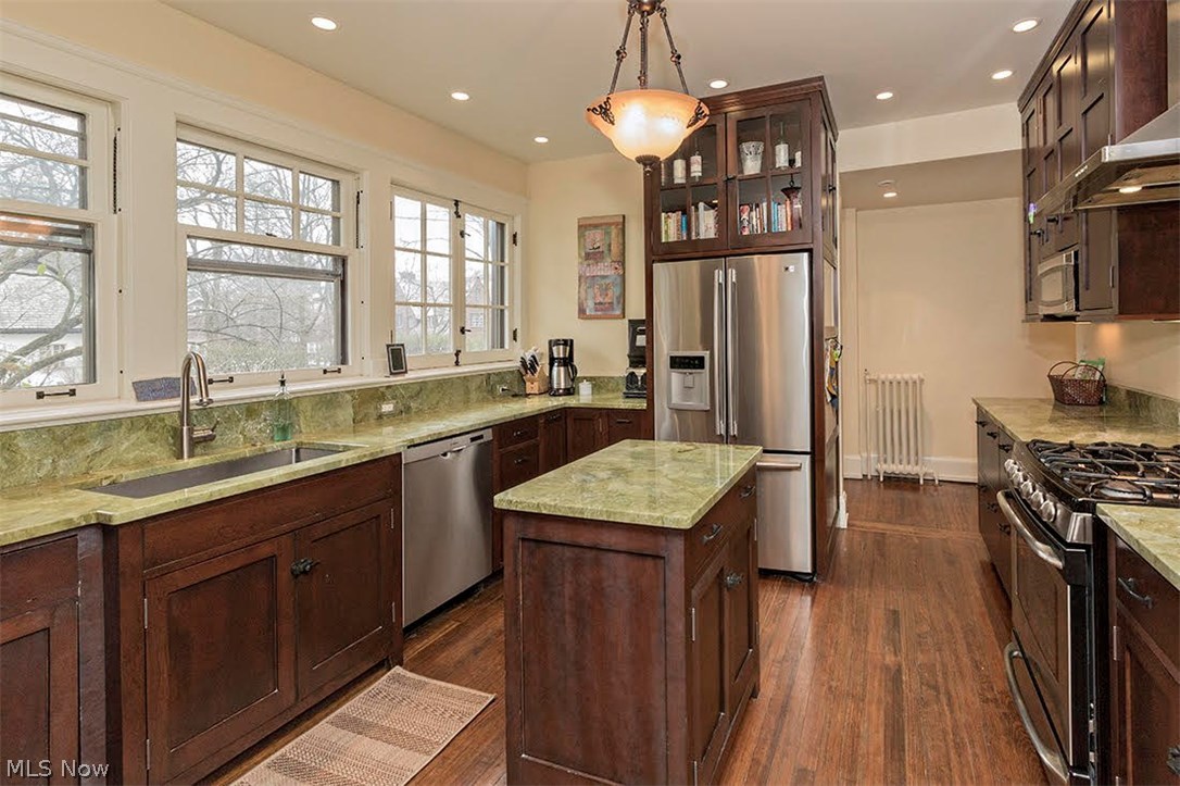 2440 Coventry Road Cleveland Heights, OH 44106 - Photo 10 of 35