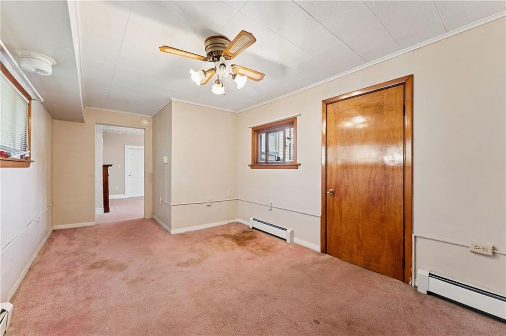 28 Gregory Street Pittsburgh, PA 15203 - Photo 22 of 44 a view of an empty room with a window