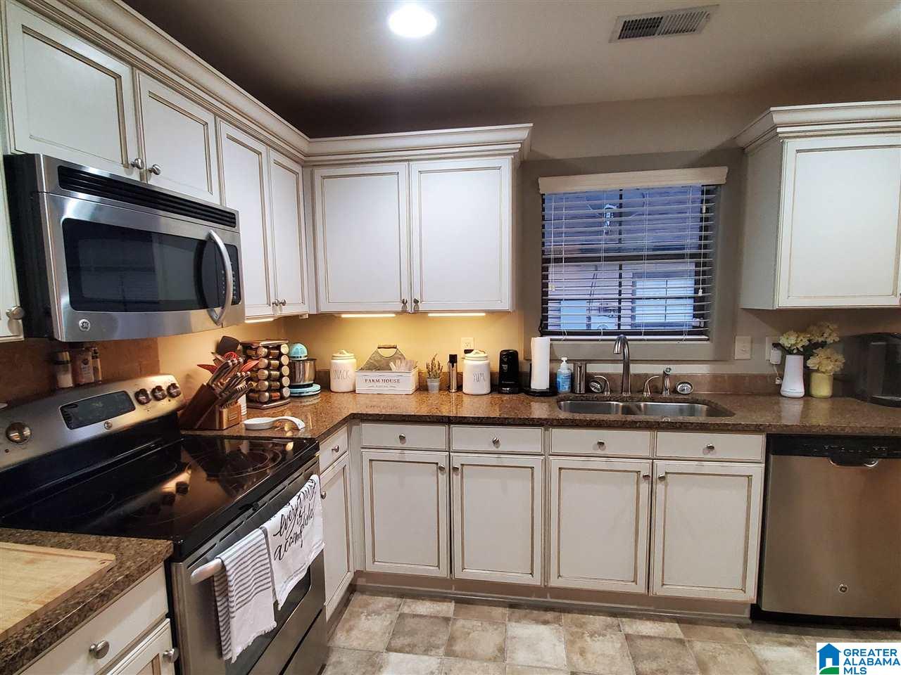 8317 Miller Place Morris, AL 35116 - Photo 9 of 21