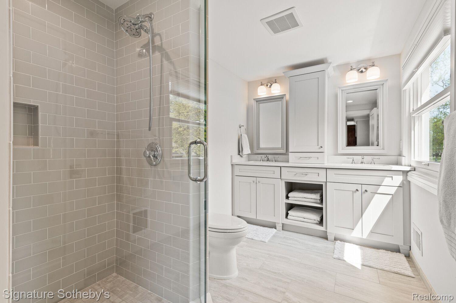 5634 Pebbleshire Road Bloomfield Hills, MI 48301 - Photo 20 of 34 Master Bathroom