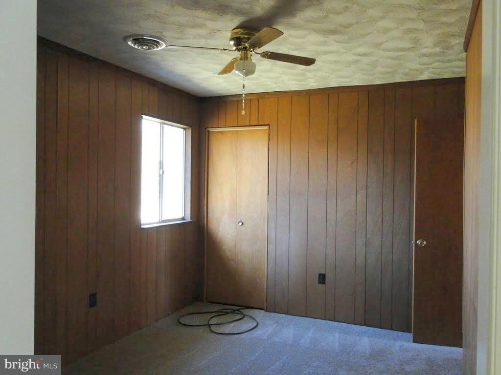 17309 Raven Rocks Road Round Hill, VA 20141 - Photo 12 of 20 Den off Rec Room