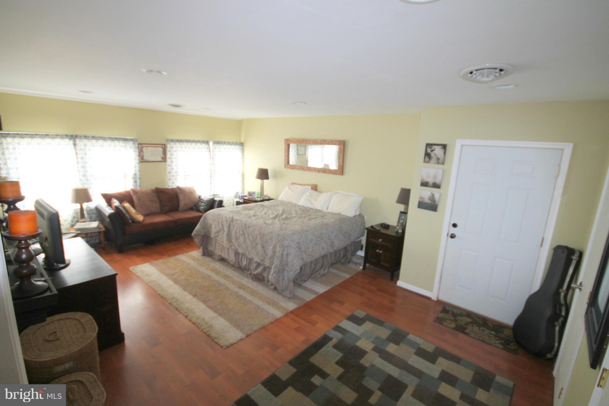 17309 Raven Rocks Road Round Hill, VA 20141 - Photo 8 of 20 Master Bedroom (or Rec Rm) Addition