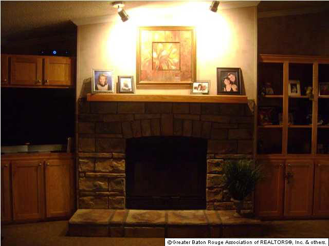 12166 Peter Bourgeois Road St. Amant, LA 70774 - Photo 4 of 15 Gallery Image 4